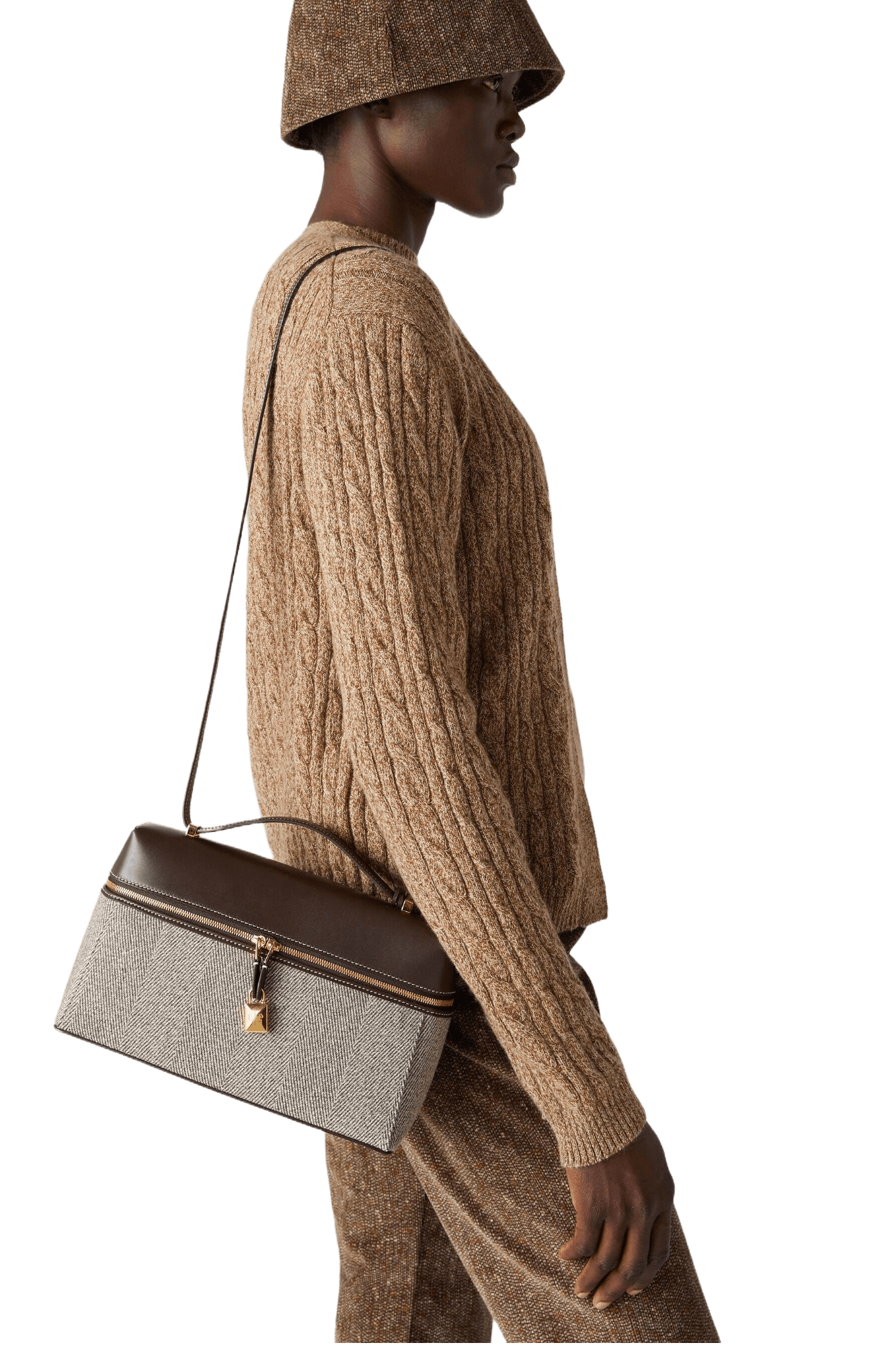 Loro Piana Mmea Bag a Wɔde Ka Ho L27. Ɔde ne nsa kyerɛɛ ne so