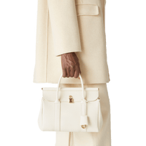 <tc>Loro Piana</tc> Loom 女士包 L25