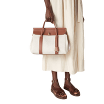 <tc>Loro Piana</tc> 女士 Loom 包 L32