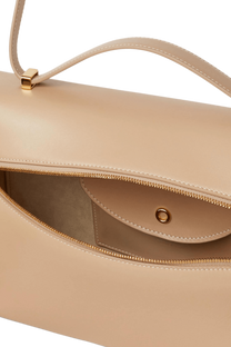 Loro Piana Mmea Bag a Wɔde Ka Ho L27. Ɔde ne nsa kyerɛɛ ne so